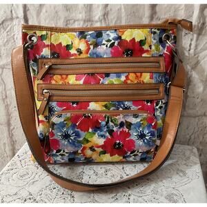 Gorgeous Bueno Bag Spring Flowers Floral Crossbody Bag NEW w/o Tags